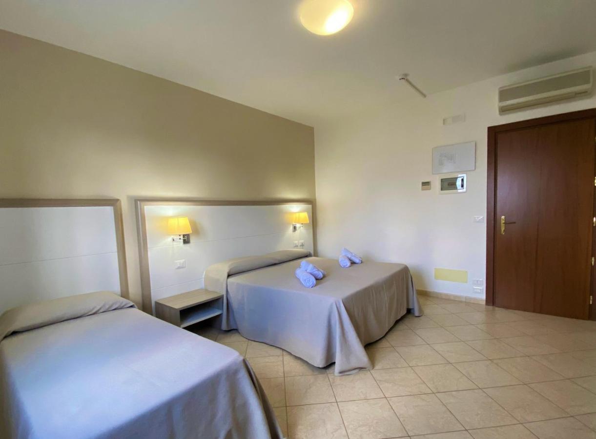 Hotel Victoria Torre Santa Sabina Buitenkant foto